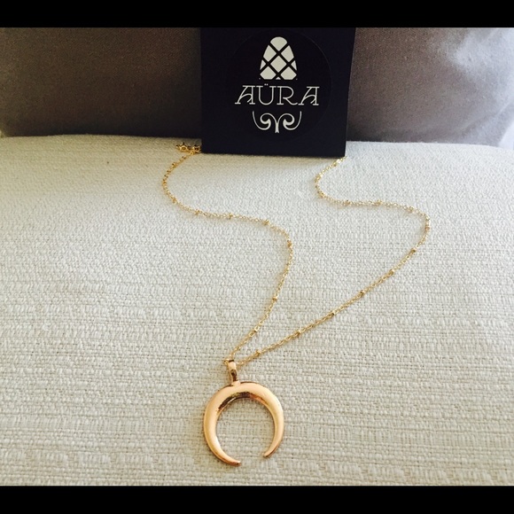 Crescent Moon Goddess Wicca Magic Golden Necklace - Picture 2 of 5